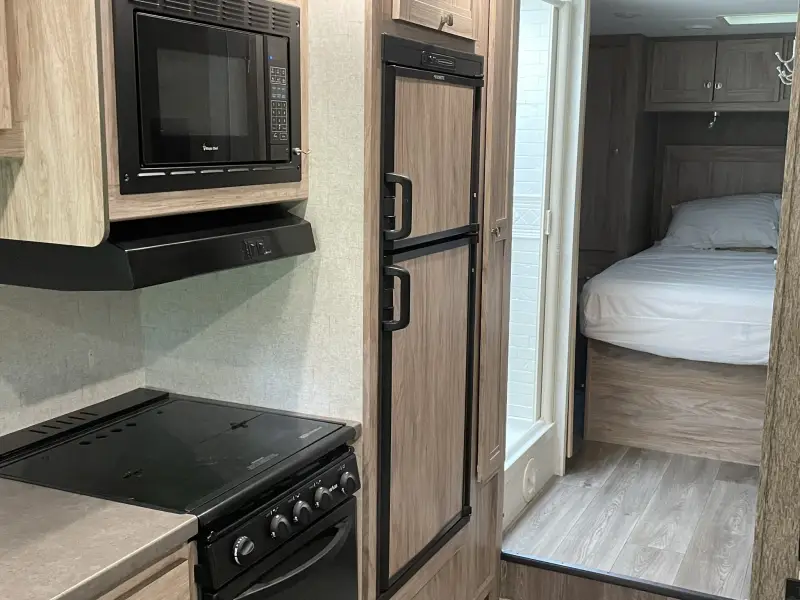 2017 Forest River Sunseeker photo 18