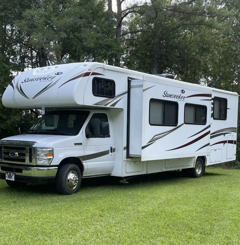 2017 Forest River Sunseeker photo 3