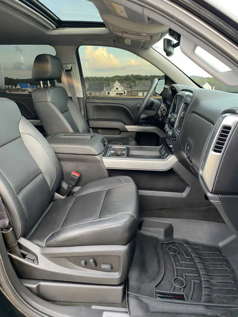 2017 Chevrolet Silverado 1500 LTZ photo 9