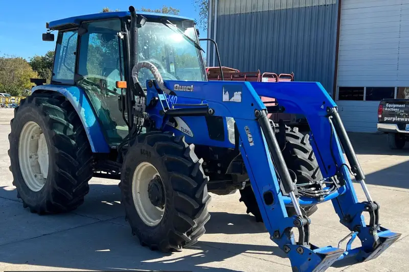 2007 New Holland TL100A photo 3